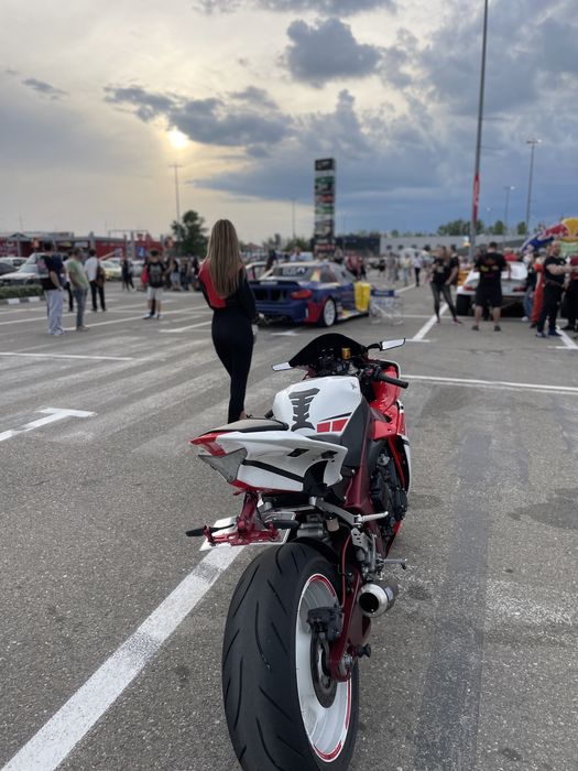 Yamaha YZF R1 RN22 2010,Editie Limitată,Proprietar
