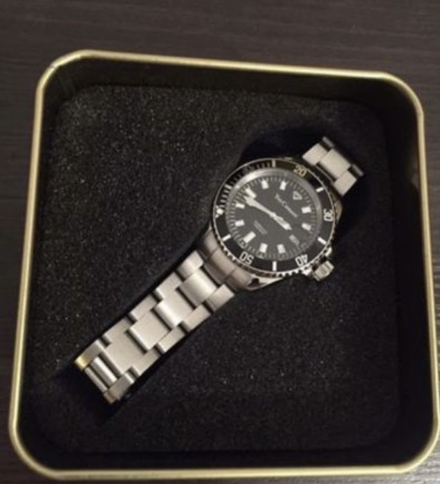 Часы Yves Camani