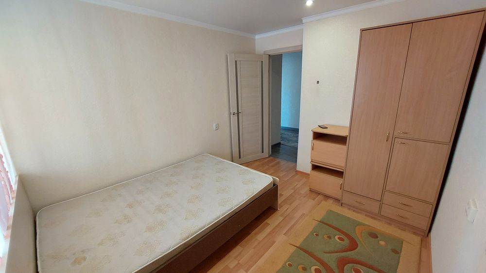 Продам 3ком. самый центр ЦУМ МАРТ