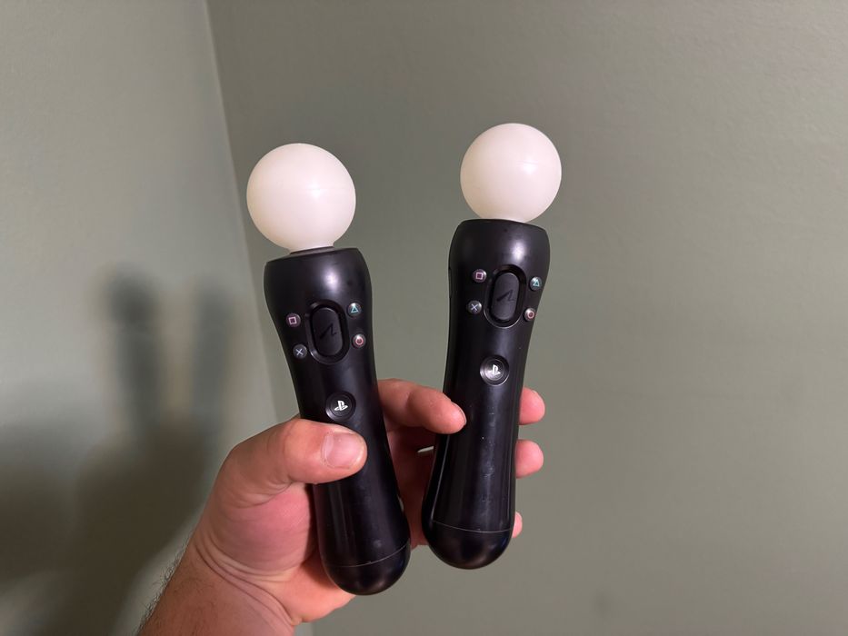 PS VR + Move Controllers - много добро състояние