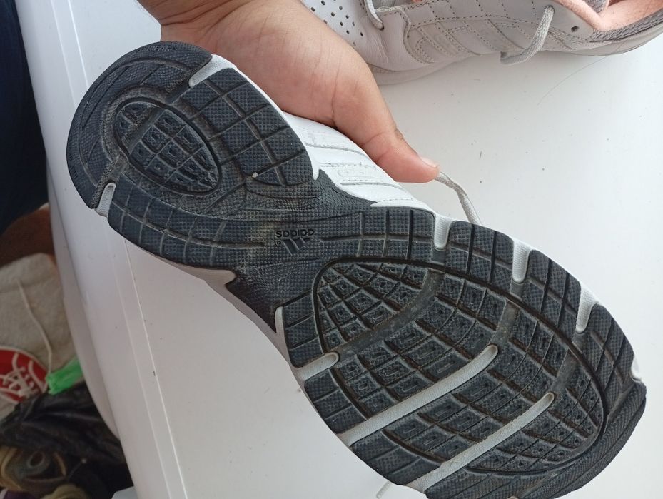 Маратонки Адидас Супер запазени!