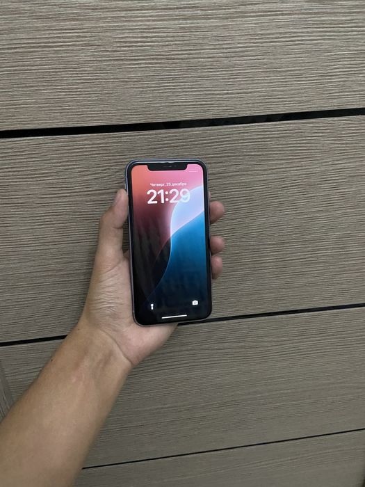 Айфон 11 с коробкой