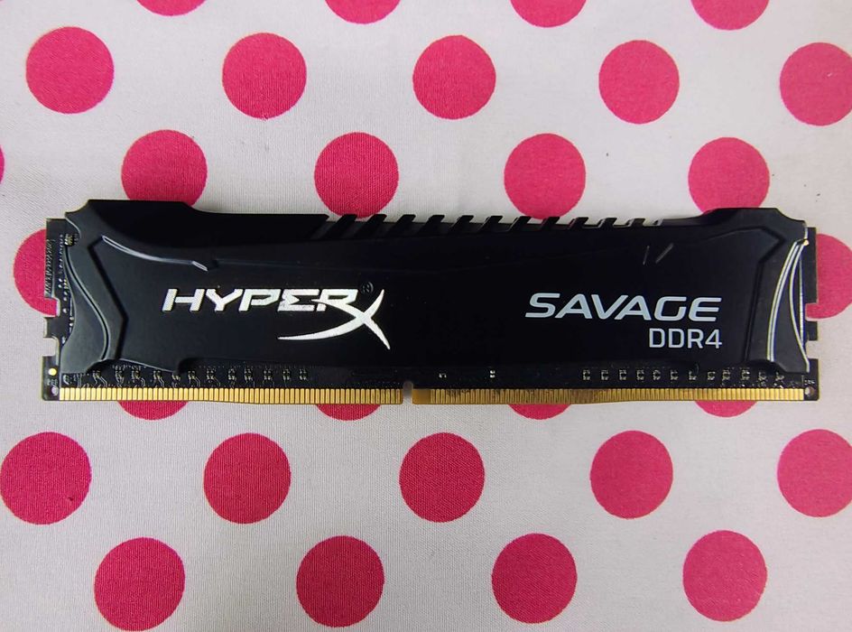 Memorie Ram HyperX Savage Black 4GB  DDR4 (1 X 4 GB) 2133 Mhz.