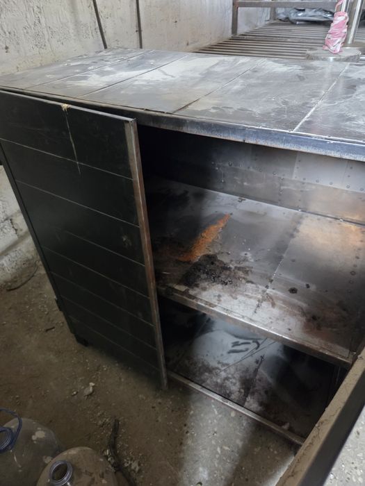 Инструмент учун шкаф