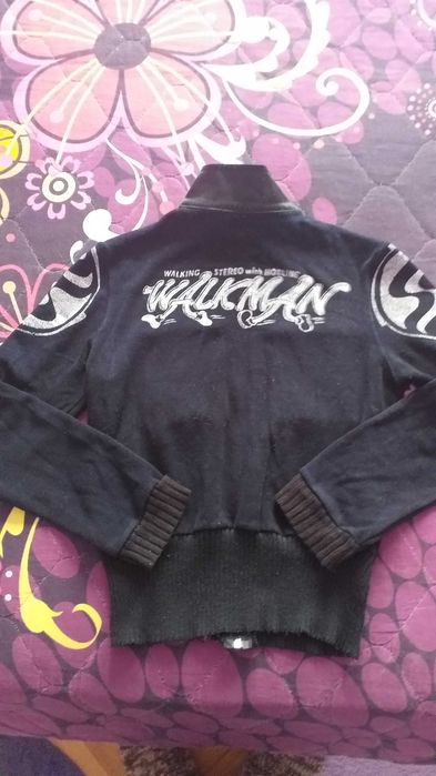 Дамски рокли и жилетки. Всяка на цена от  30 до 80лв.