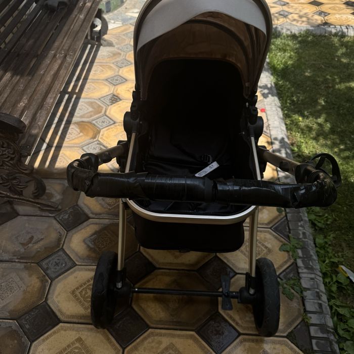 Коляска в отличном состоянии