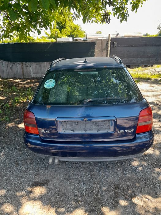 Ауди А4 1.9TDI на части