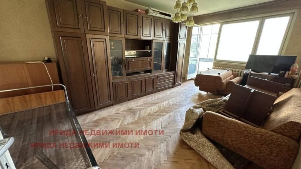 Тристаен апартамент в Младост 1