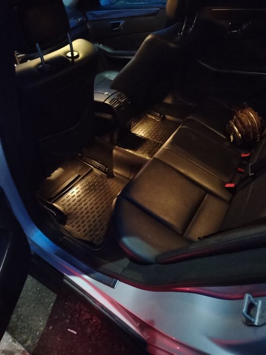 Vând Mercedes E clas