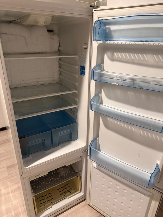 продам холодильник