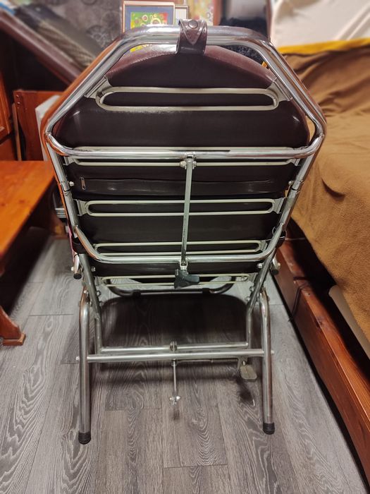 Стол/кушетка за бръснене или козметични салони