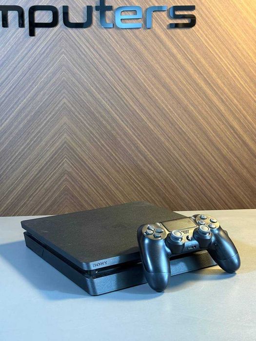Playstation 4 Slim