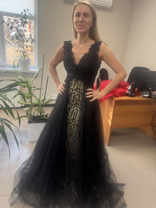 Продам платье новое