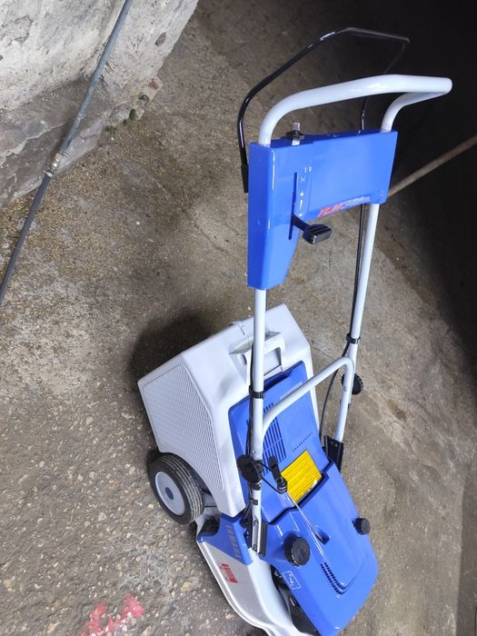 Самоходна бензинова косачка