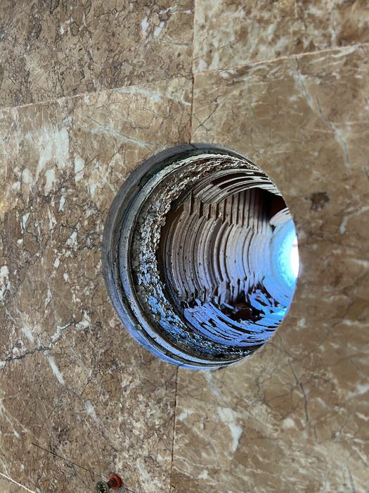 Gaură hotă, centrală, scurgere, aerisire/ventilație, A/C, recuperator