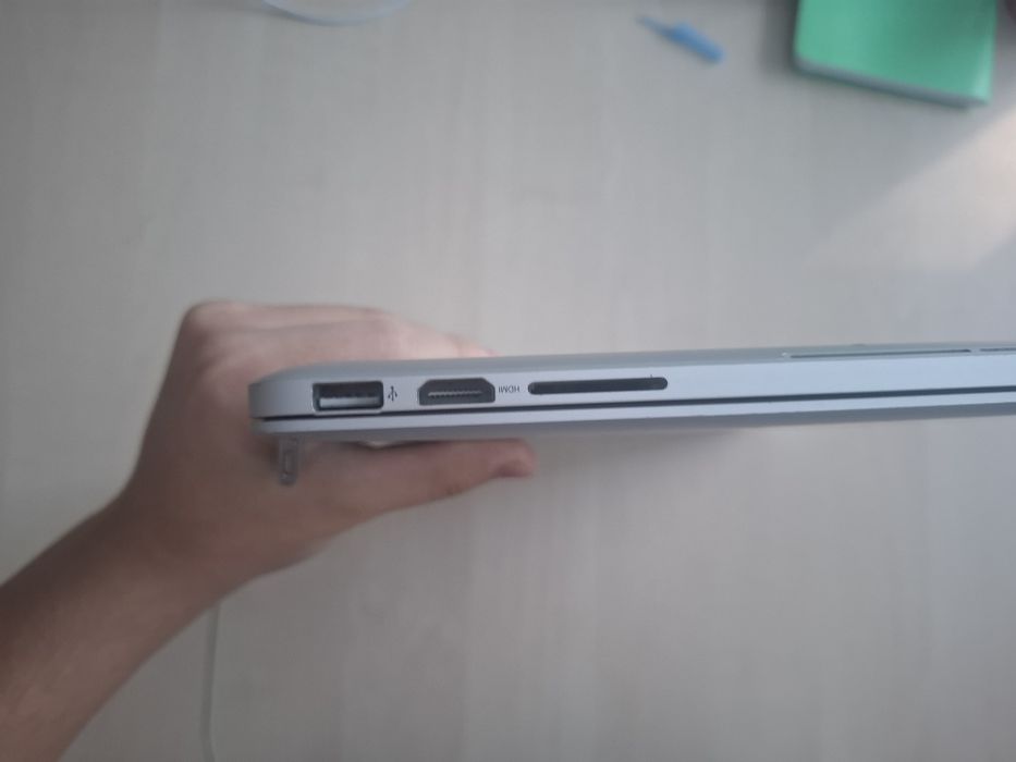 Macbook Pro 15" Early 2013 i7 16gb 512gb functional