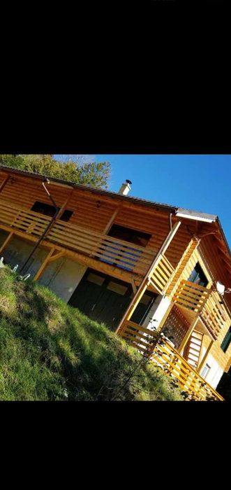 Casă de vânzare(cabană)