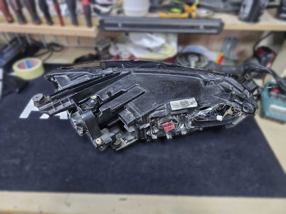 Ляв фар за VW Passat B8 lqv far пасат б8