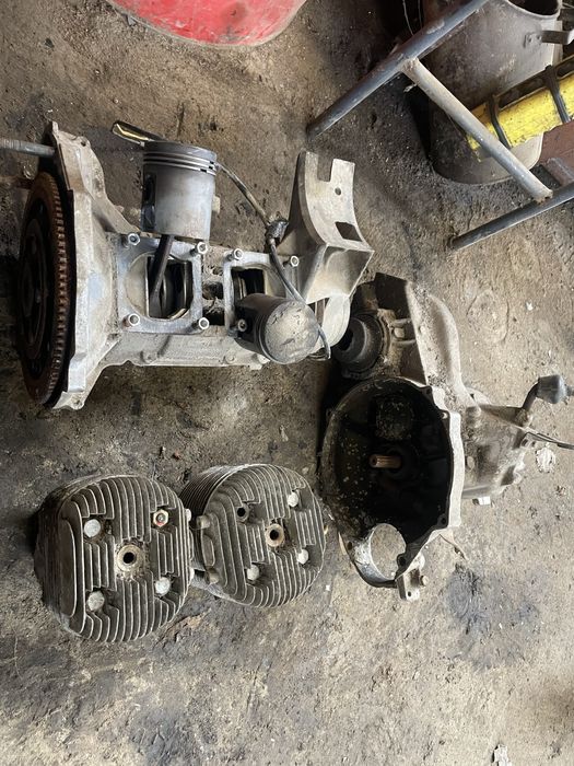 Двигател и скоростна кутия за трабант