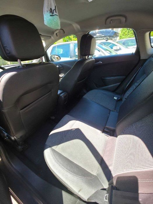 Продавам Opel Astra 2015 | 1.6 CDTI | 6-степенна КП | Пълен фул екстри