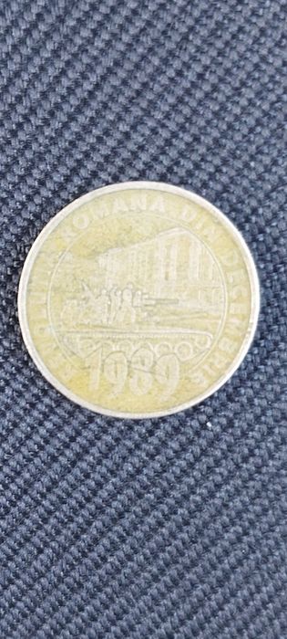 Moneda 50 de bani revoluția 1989