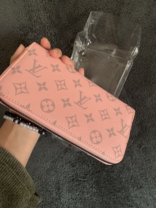 Portofel LV for Women - OFERTA 49 RON