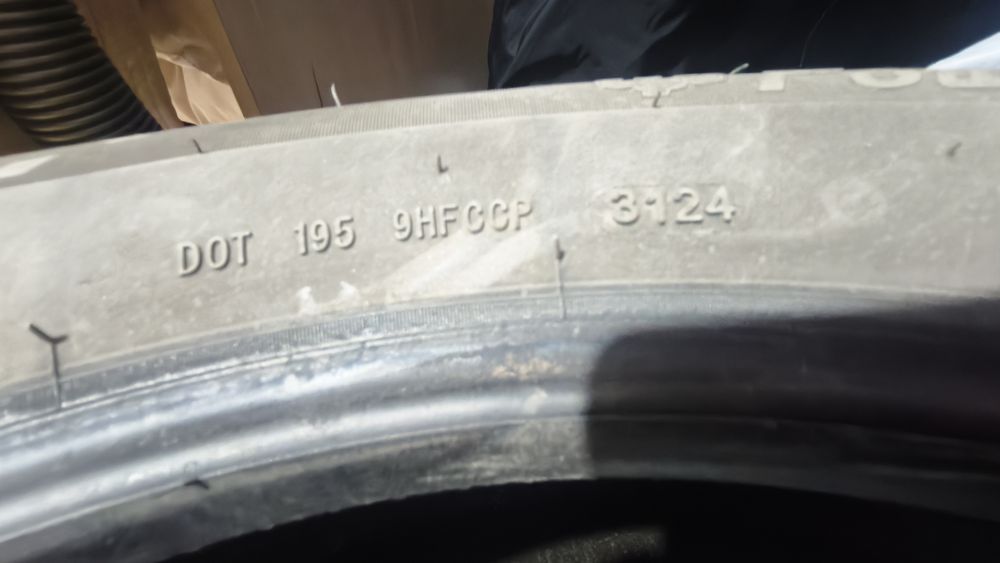 Шины Powertrac с шипами продам