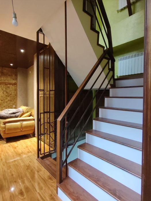 1.Бадамзар коттедж- 1 сотка,