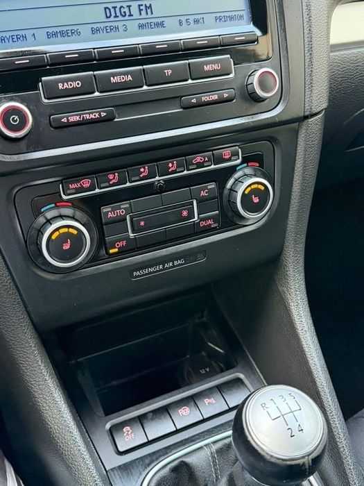 Volkswagen golf  1.4  MPI