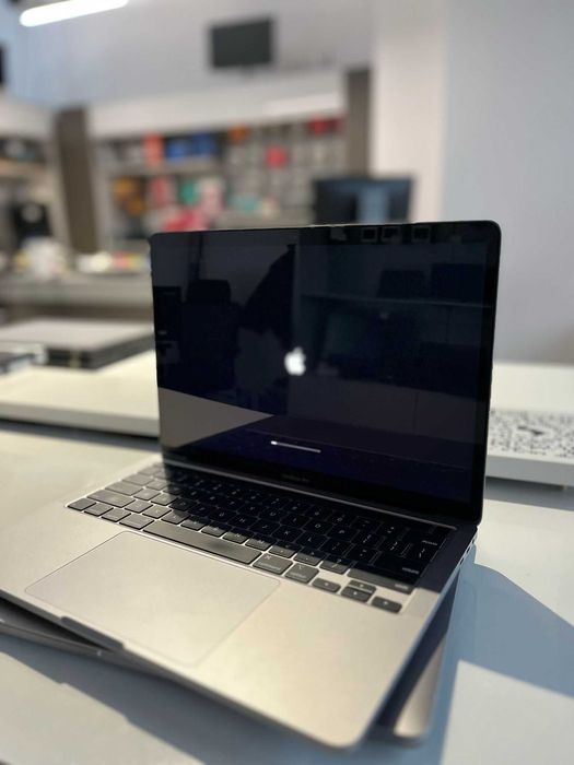 Apple MacBook Retina 13" Touch Bar A-2251-2020 i7-1068ng7-16gb-512ssd