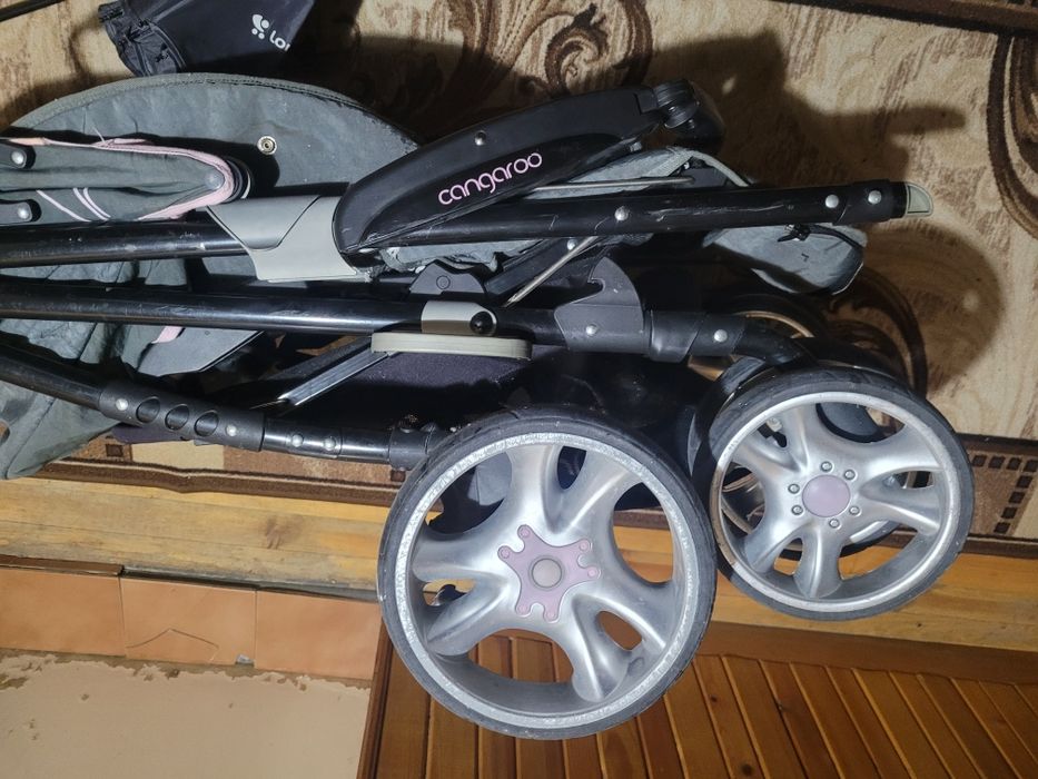 Зимна и лятна количка за бебета