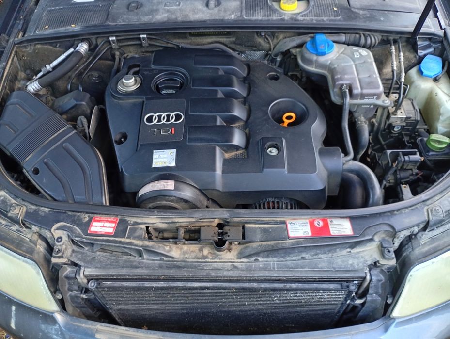 Vând audi A4 B6 mașina personala