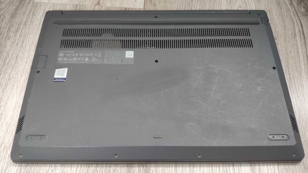 15'6 инчов лаптоп Lenovo ThinkBook Core i5-1035G1 /8GB DDR4/250GB SSD + 500GB HDD