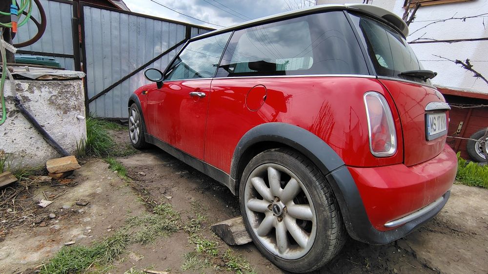 Mini Cooper R50 1.6