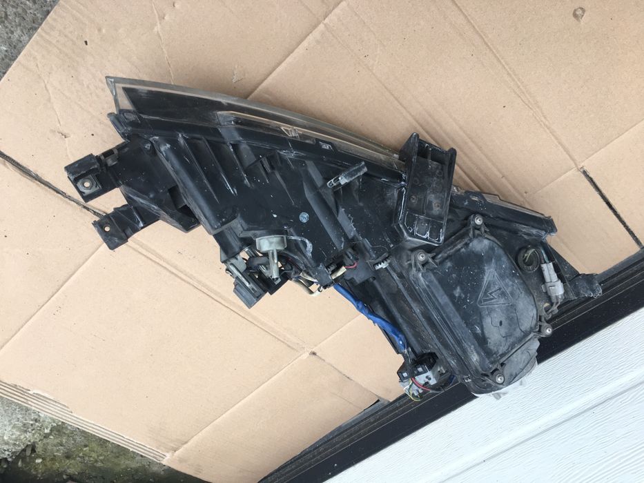 Far Stinga Xenon Mazda 6 2007-2012. Volan stinga