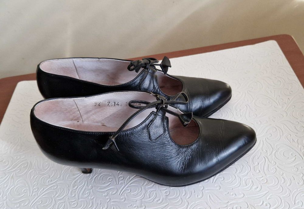 Pantofi din piele ,Guban ( anii 90')