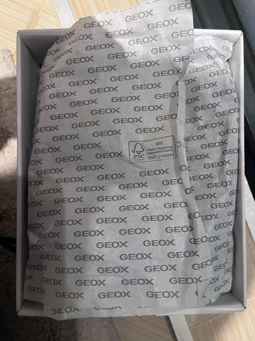 Geox велурени 26номер