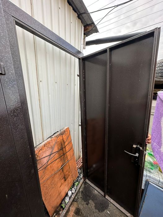 Продам наружные двери