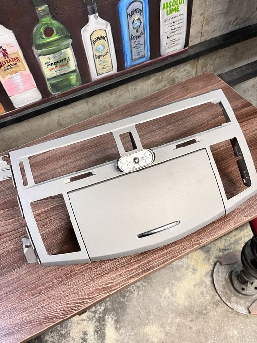 Магнитола Авалон и рамка