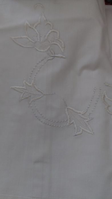 Български калъфки за възглавници с бродерия от соца.