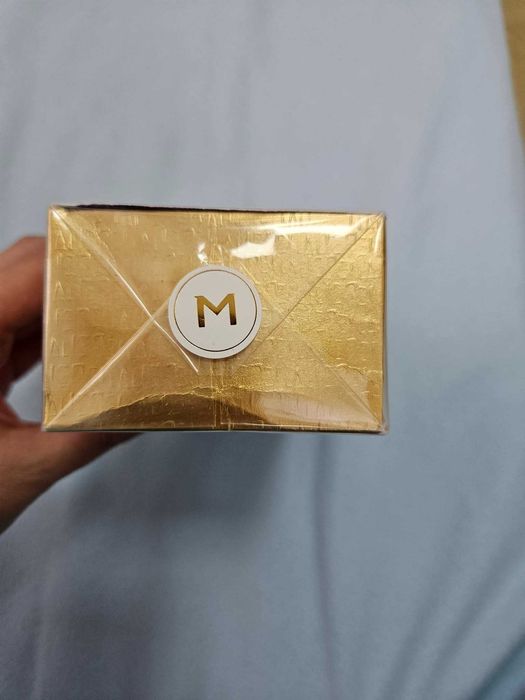 Buna ziua, dragelor !!!  Vând Mugler Alien EDP, 90 ml, varianta Refillable Talisman, nou și sigilat, exact ca în fotografii.
