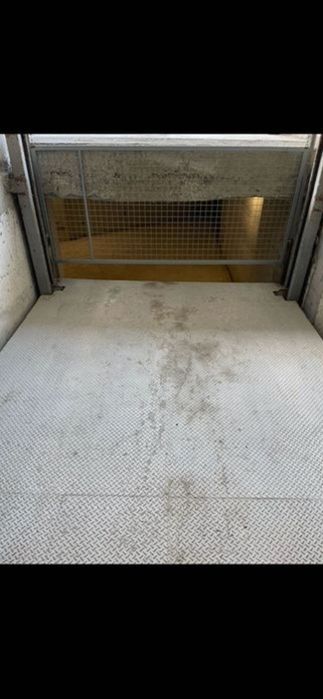 Дава се под наем Гараж / Паркомясто в Варна, Погреби - 20 кв.м за 102 € - Снимка #1