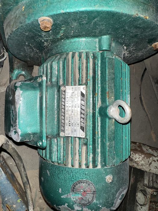 Электродвигателя разные