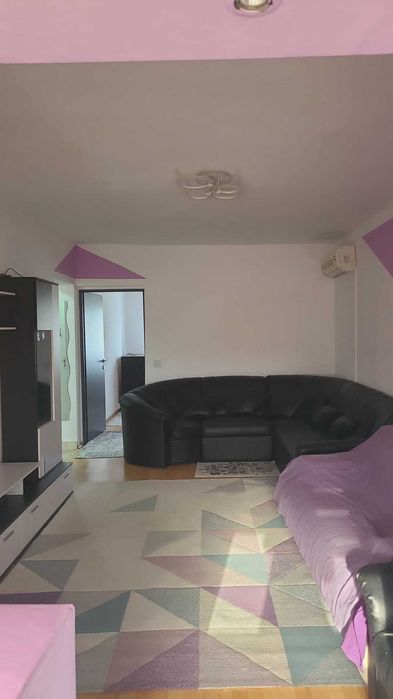 Inchiriere apartament 2 camere-Localitatea 1 Decembrie,langa Primarie
