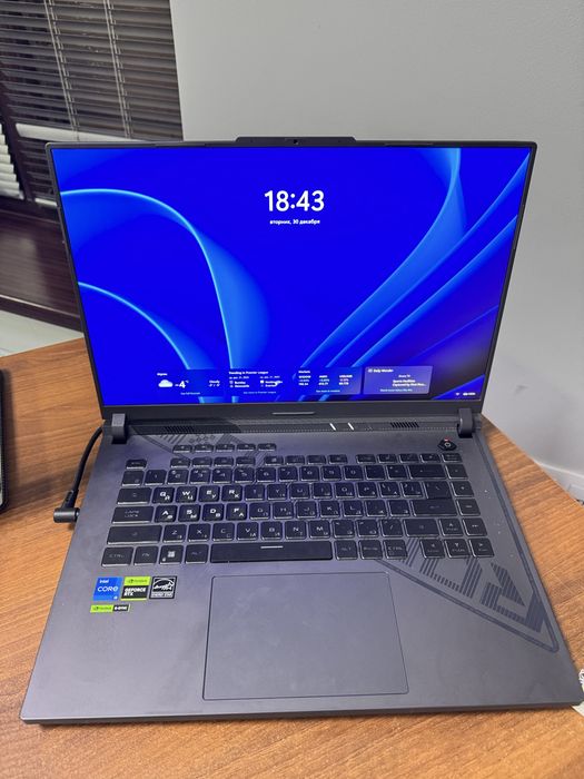 Игровой ноутбук Asus Rog Strix