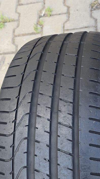 245 35 20 Pirelli