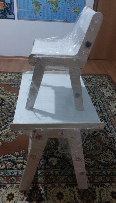 Столик и стульчик детский продам