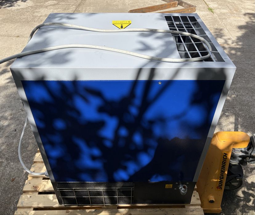 Винтов компресор AirPress 5.5kw 650lt 2023