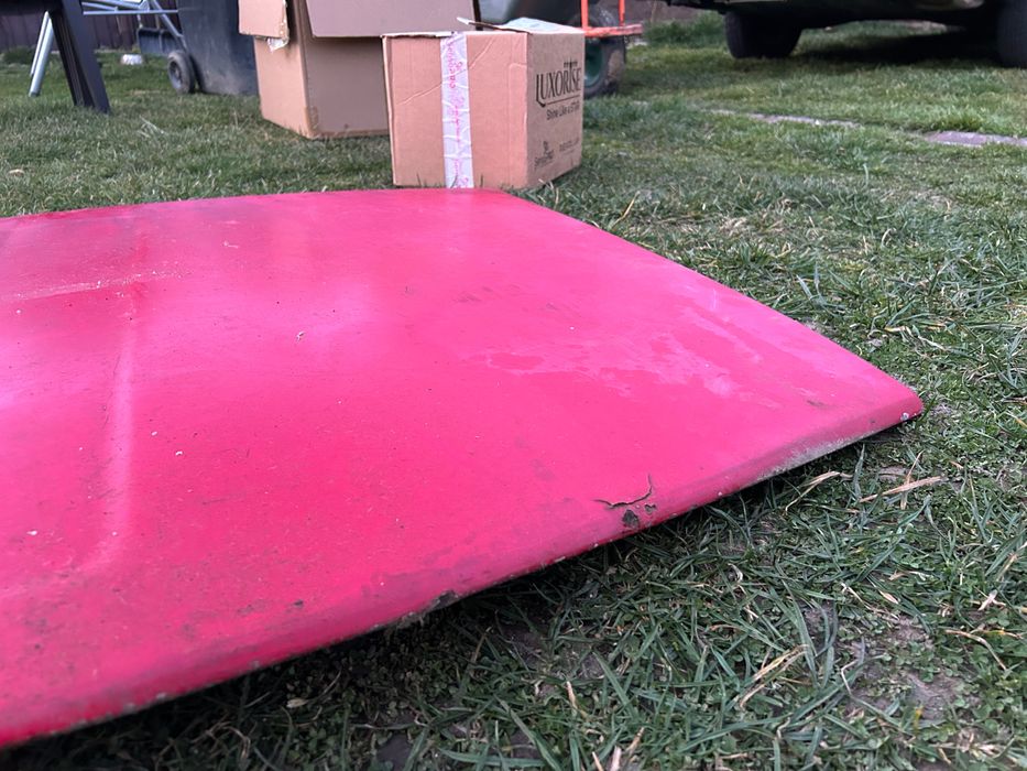 Vând capotă Dacia 1300 model 1972