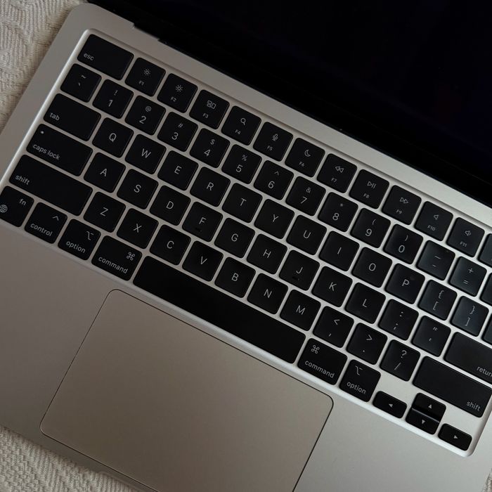 MacBook Air M2, 512 озу